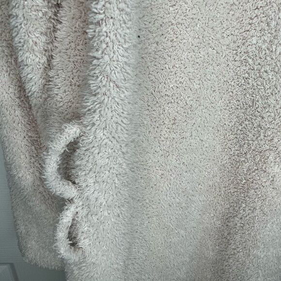 Barefoot Dreams Cozychic Plush Soft Robe with Pockets Size 2 - Measures as large - Picture 7 of 9